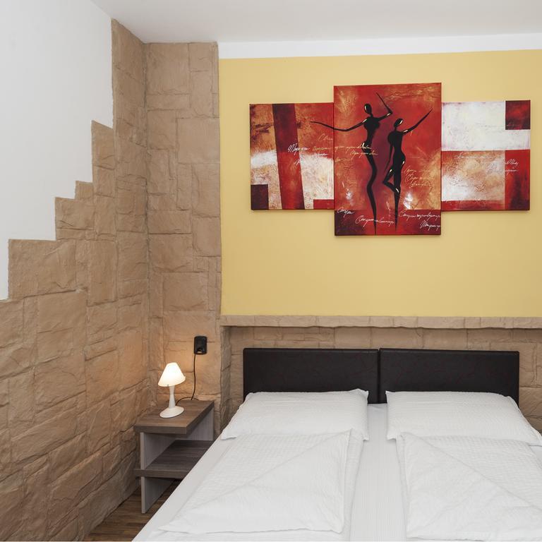 Hotel Garni Ischia Malcesine Szoba fotó