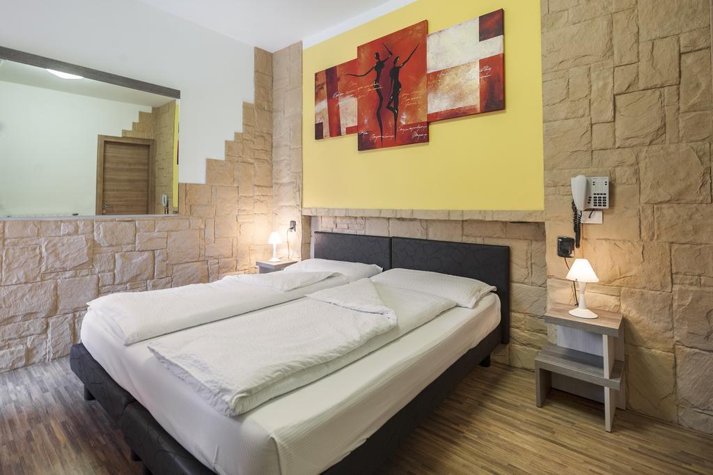 Hotel Garni Ischia Malcesine Szoba fotó